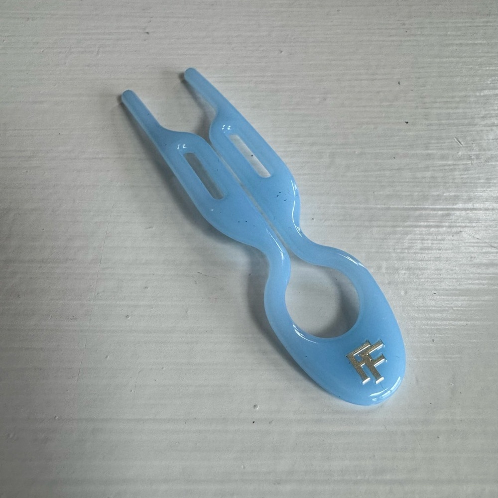 Fiona Franchimon No 1 Hairpin Sky Blue - New Without Box
